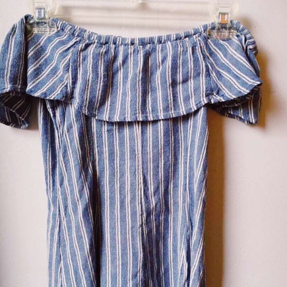 An off the shoulder button up stripped AE dress!:) - Picture 3 of 4